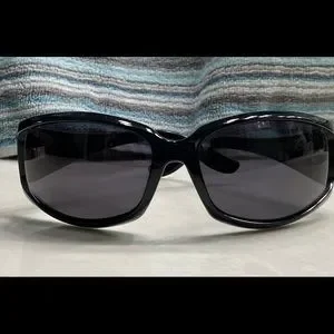 Gucci Black sunglasses wrap frame EUC Gucci Sunglasses 1999 Vintage Black Rectangle Wrap Retro GG  main image 3